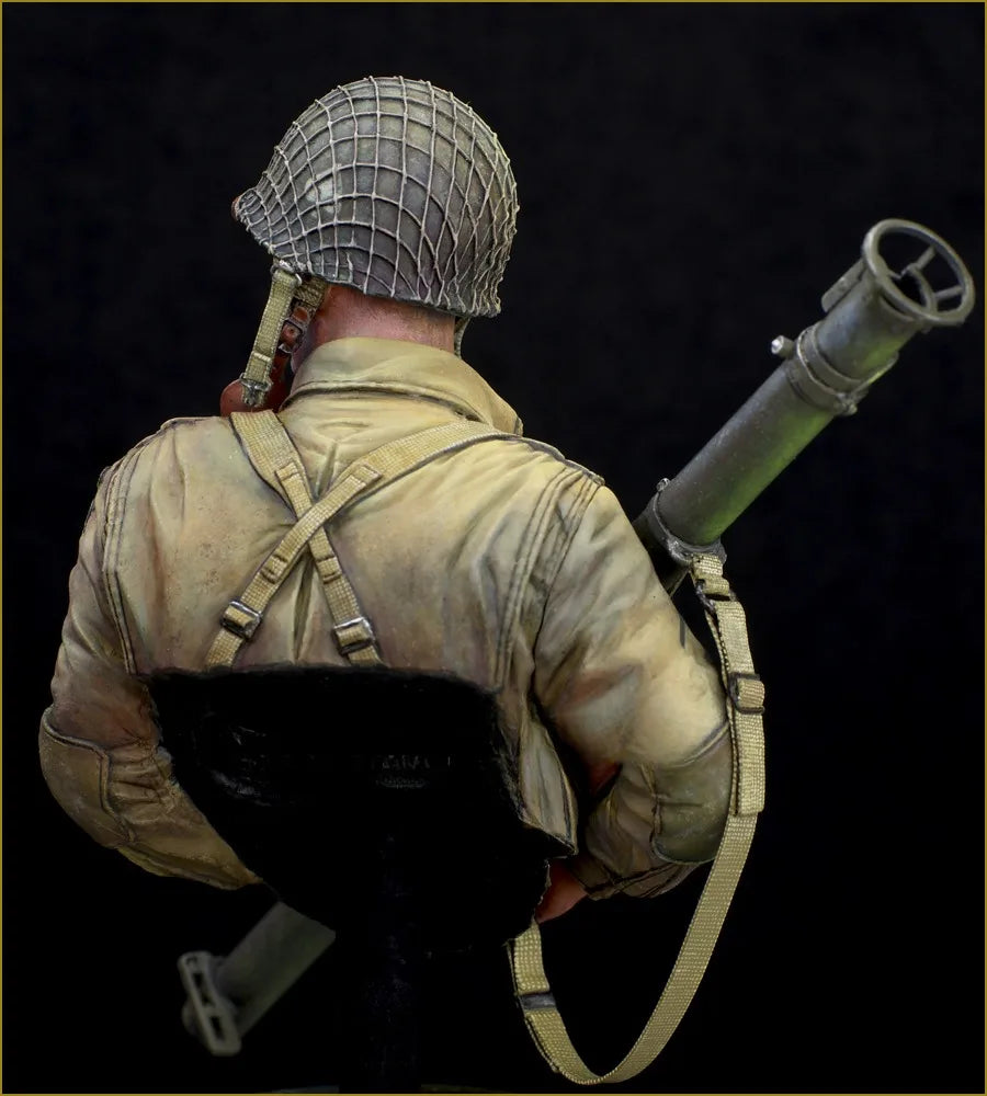 US Airborne Soldier with Bazooka 1/10 Resin Figure Kit - 1/10 resin model view 4