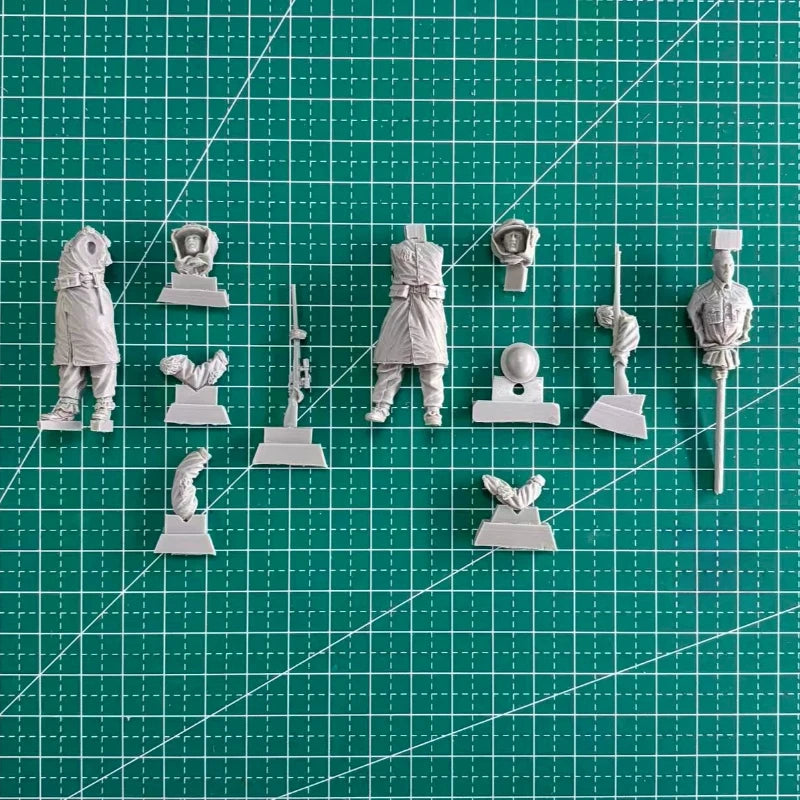WWI German Soldiers 3-Figure Set 1/35 Resin Kit - 1/35 resin model view 2