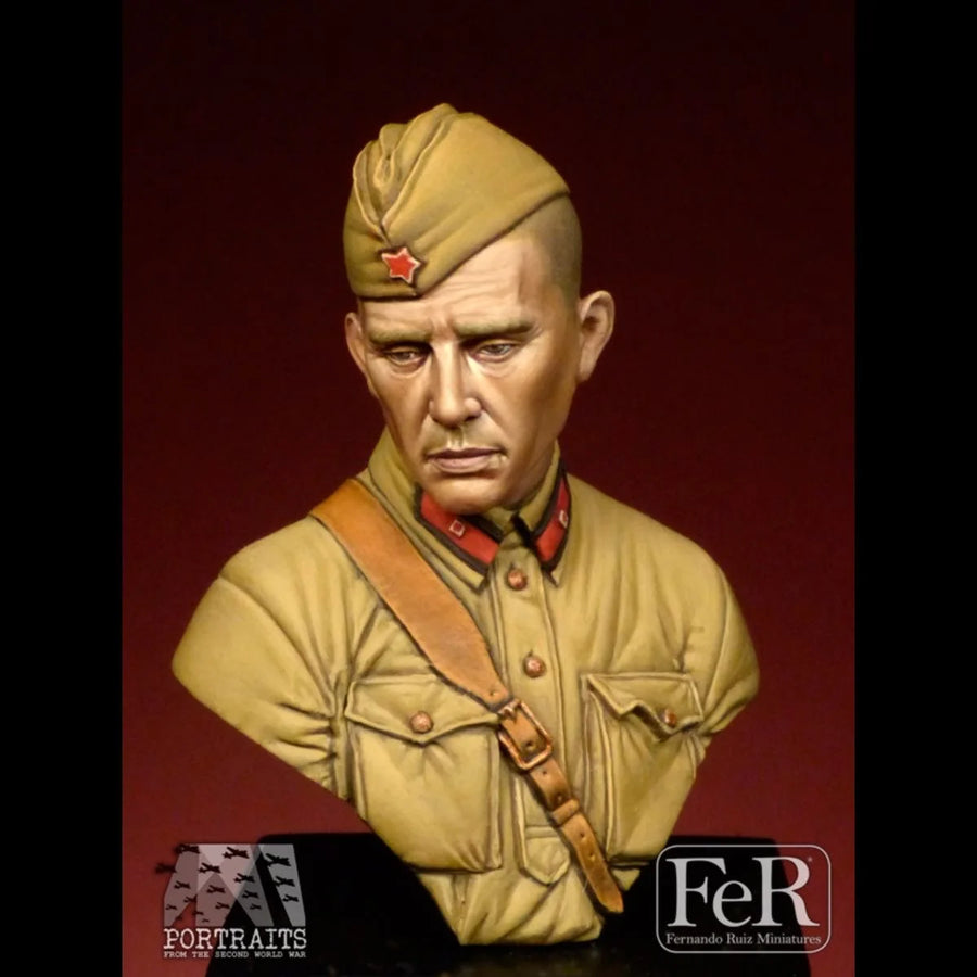 WWII German Officer Bust 1/16 Scale Resin Figure Kit - 1/16 resin model view 3