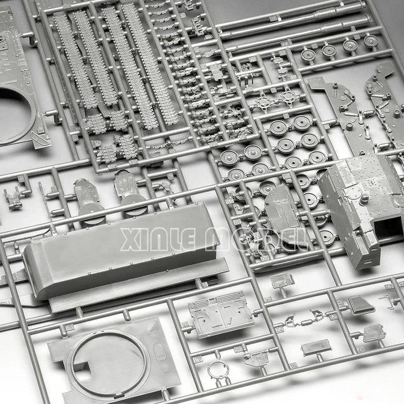 Modern German Panzerhaubitze 2000 Self-Propelled Howitzer 1/72 Resin Kit - 1/72 resin model view 4