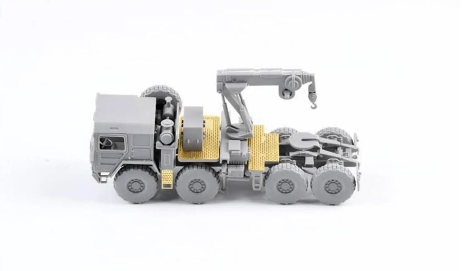 German MAN KAT1 M1013 8x8 High-Mobility Truck 1/72 Resin Kit - 1/72 resin model view 5