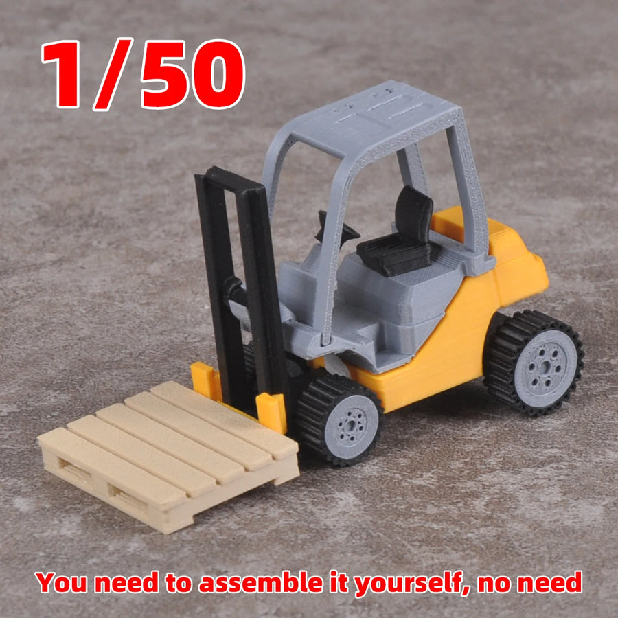 Yellow Forklift Truck with Pallet 1:50 Resin Model Kit - 1/50 resin model view 5