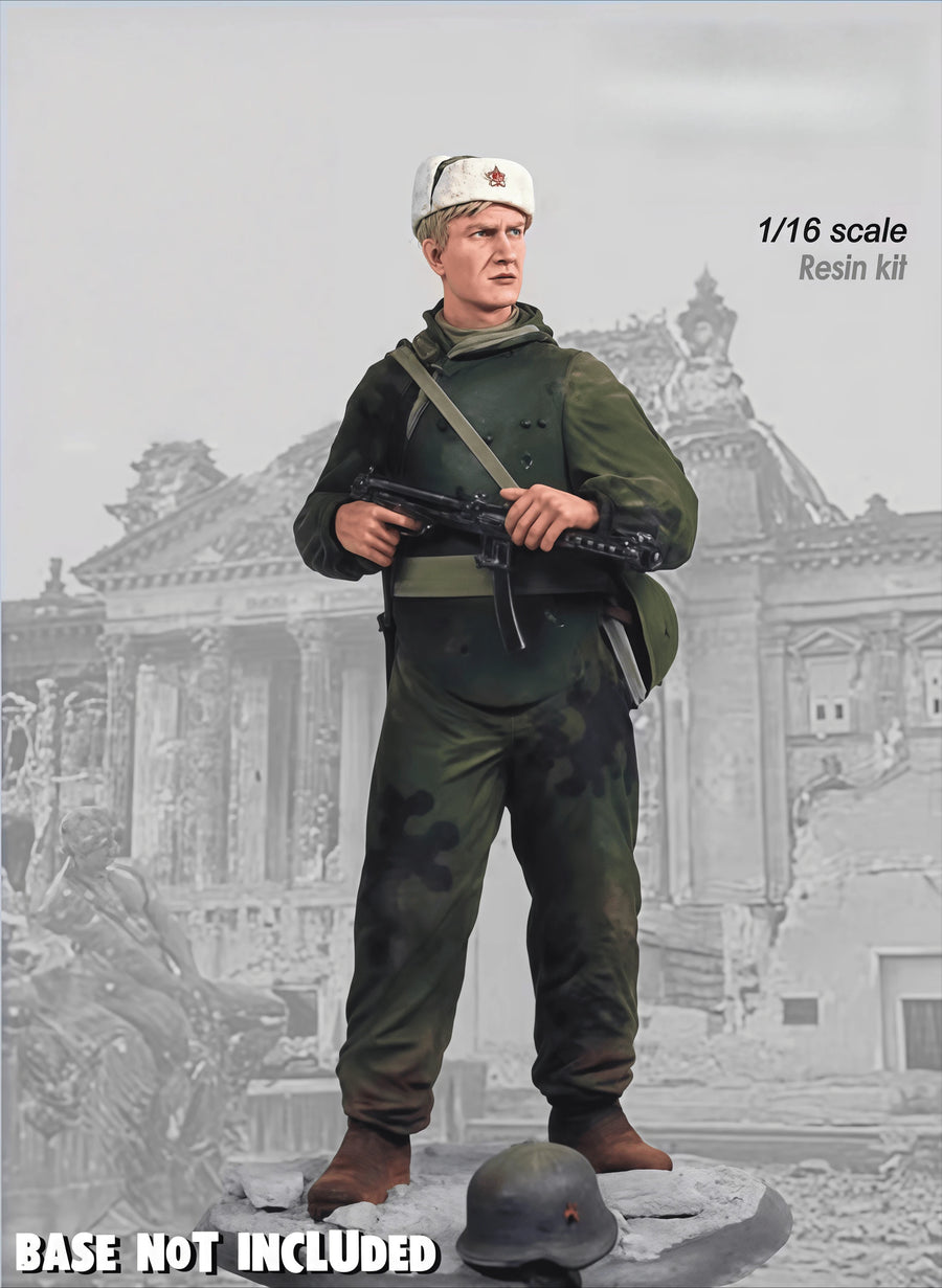 Soviet Assault Soldier 1/16 Resin Figure Kit - 1/16 resin model view 2