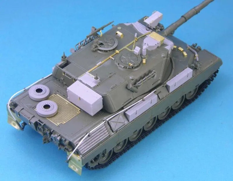 Leopard 1A5DK UN Version 1/35 Resin Conversion Kit - 1/35 resin model view 2