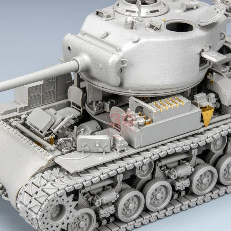 M4A3E8 Sherman Medium Tank 1/35 Resin Model Kit - 1/35 resin model view 4