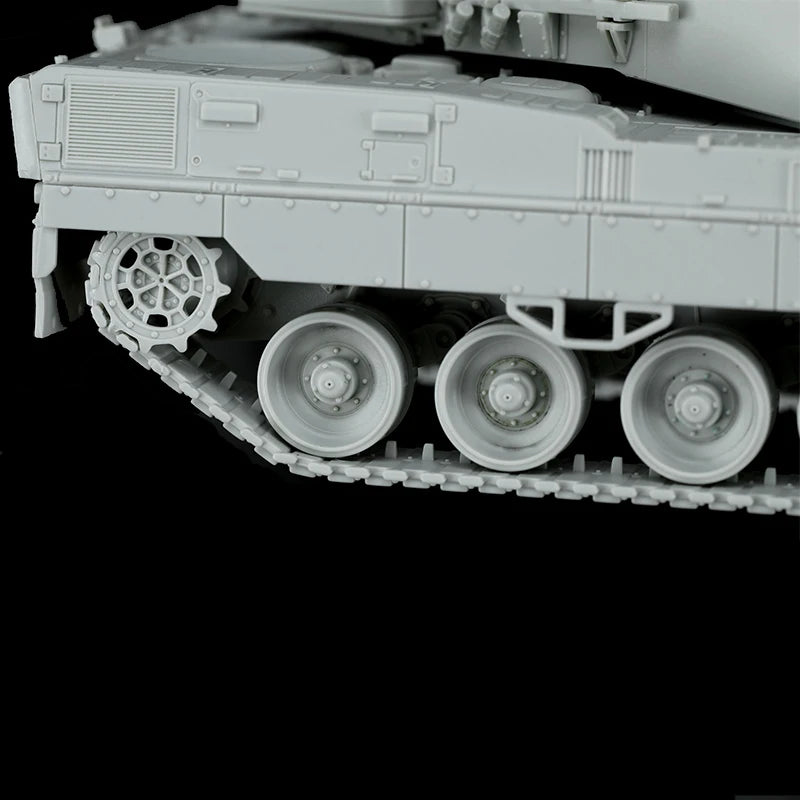 German Leopard 2A7 Main Battle Tank 1/72 Resin Model Kit - 1/72 resin model view 3