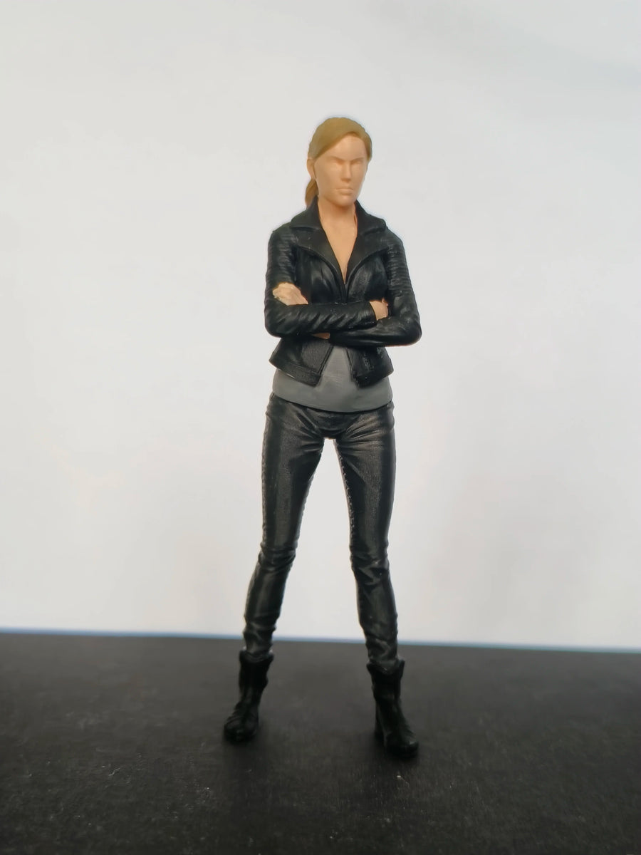 Female Action Figure Leather Outfit 1/24 Resin Model Kit - 1/24 resin model view 3