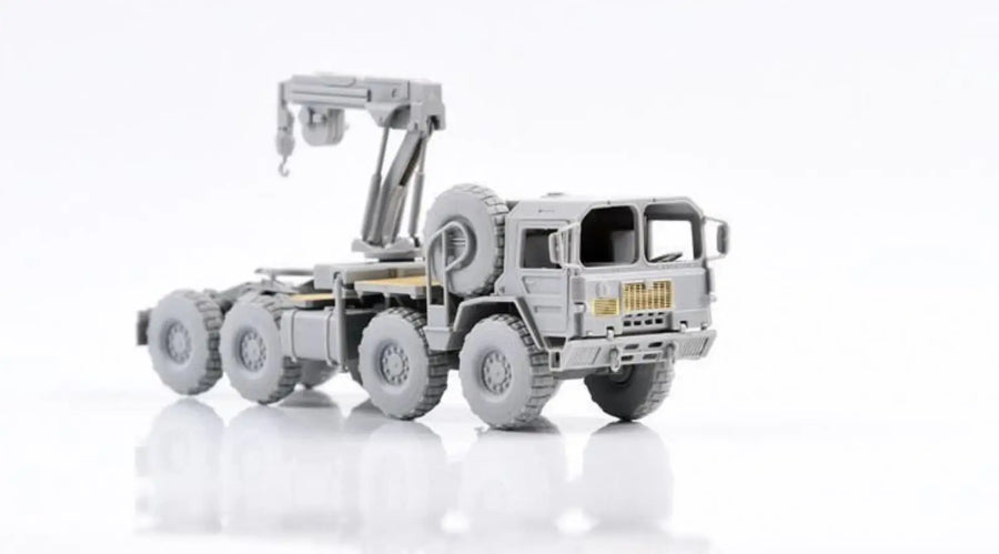 German MAN KAT1 M1013 8x8 High-Mobility Truck 1/72 Resin Kit - 1/72 resin model view 4