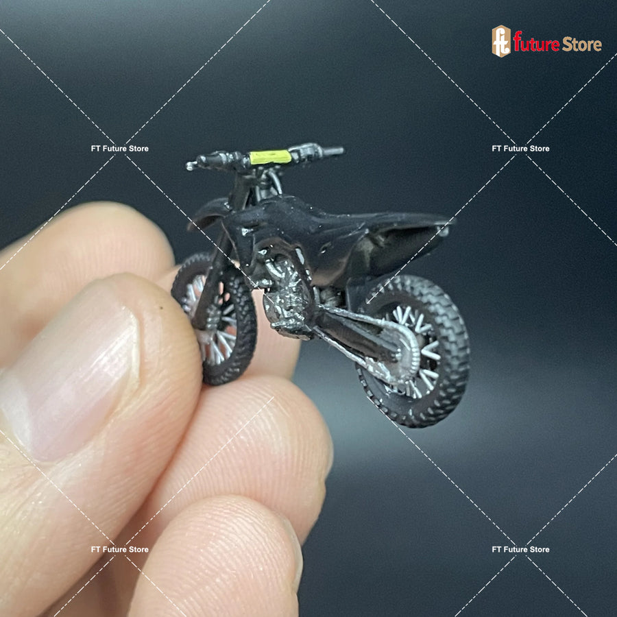 1/64 Scale Land Rover Defender with Roof Tent Resin Model Kit - 1/64 resin model view 3
