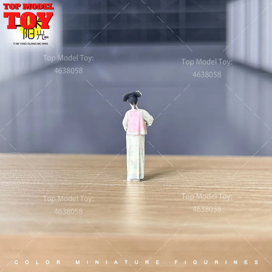 Qing Dynasty Girl in Traditional Hanfu 1/64 Resin Figure - 1/64 resin model view 5