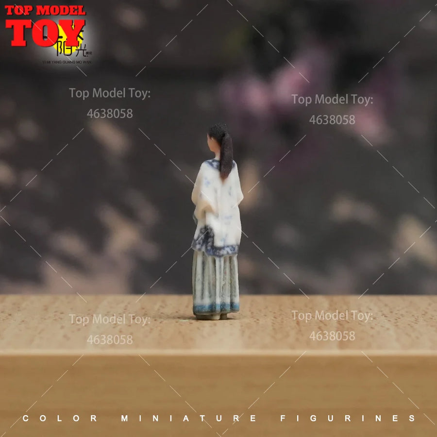 Republican Era Chinese Woman Traditional Dress 1/64 Resin Figure - 1/64 resin model view 4