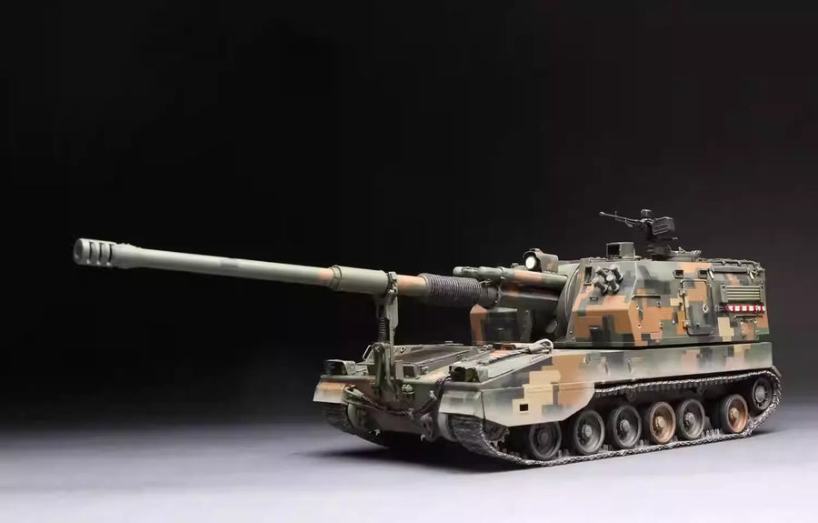 Chinese PLZ05 155mm Self-Propelled Howitzer 1/35 Resin Model Kit - 1/35 resin model view 5