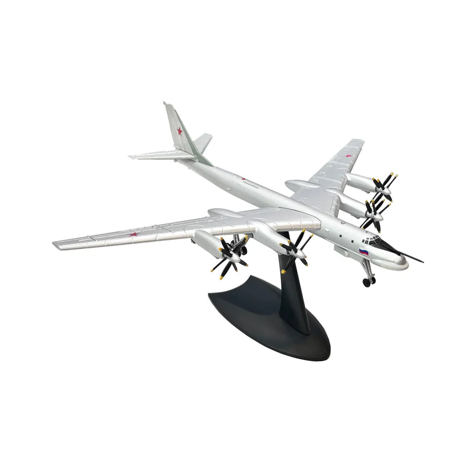 Tupolev Tu-95 Bear Strategic Bomber 1/200 Resin Model Kit - 1/200 resin model view 5