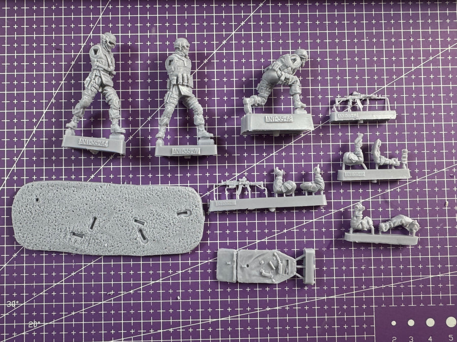 Modern Special Forces Tactical Team 1/35 Resin Figure Kit - 1/35 resin model view 3