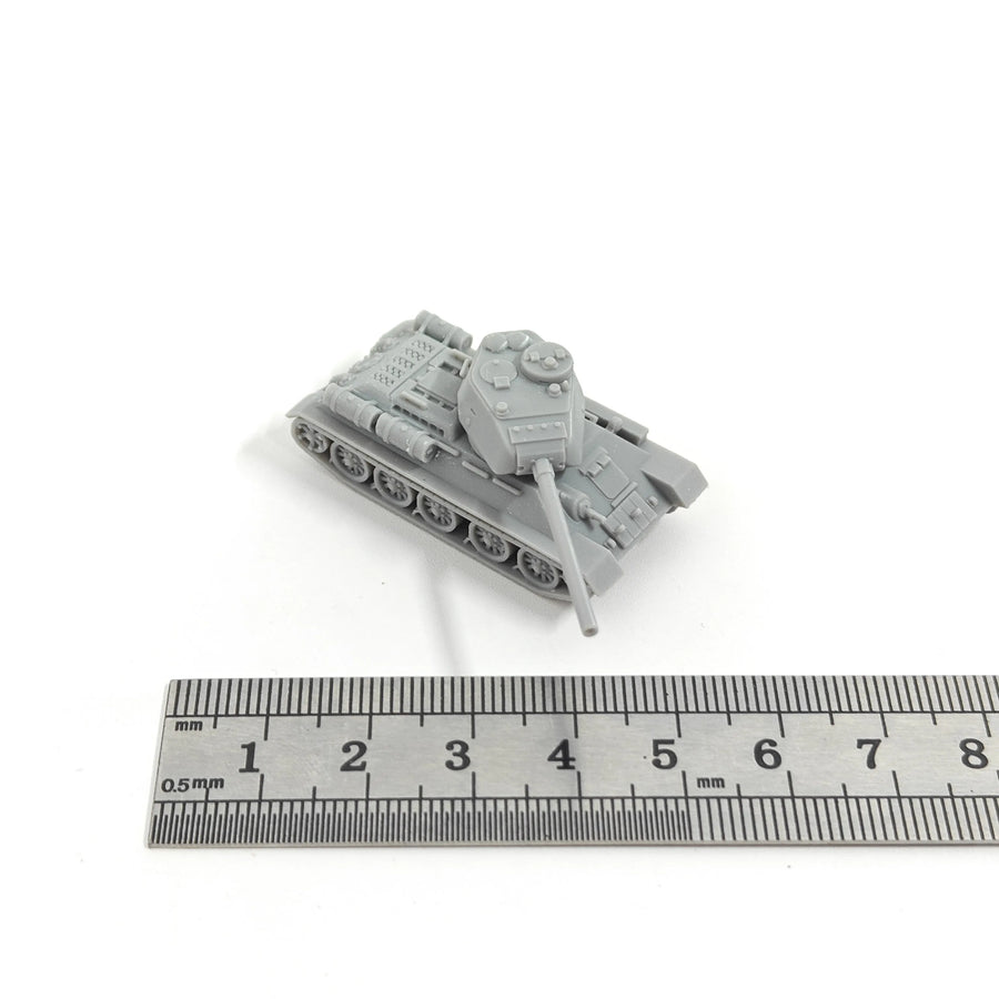 Soviet T-34-85 Medium Tank 1/144 Scale Resin Model Kit - 1/144 resin model view 2
