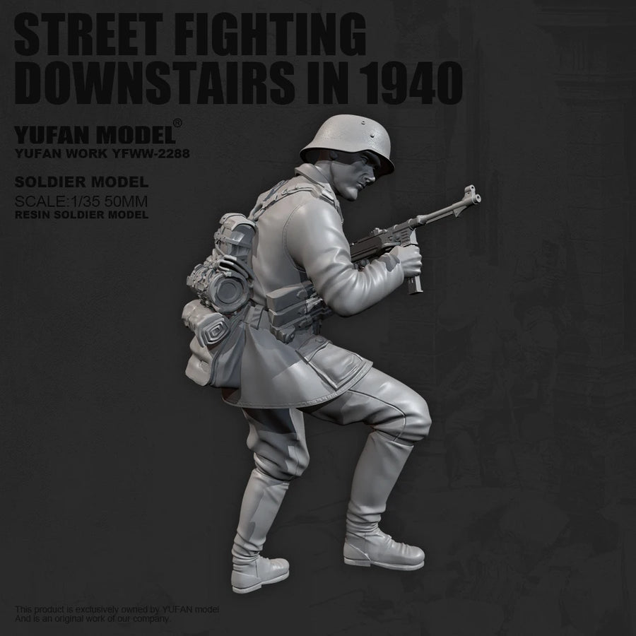 WWII German Soldier Street Combat 1940 1/35 Resin Figure Kit - 1/35 resin model view 5
