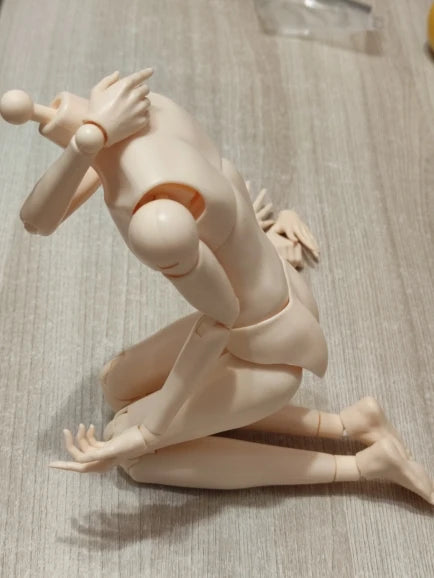 1/6 Scale Super White Male Resin Body Figure with Interchangeable Hands - 1/6 resin model view 3