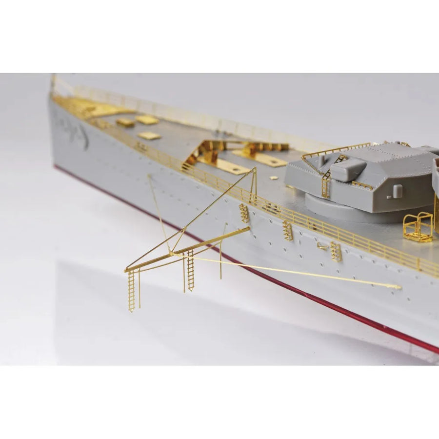 German Admiral Graf Spee Pocket Battleship 1/350 Resin Model Kit - 1/350 resin model view 2