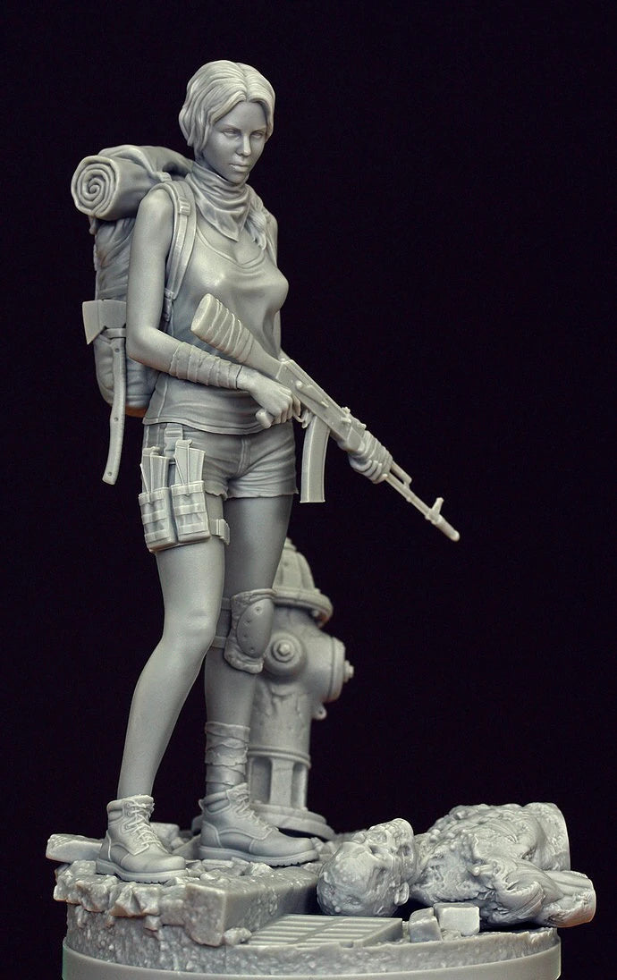 Post-Apocalyptic Female Survivor with Rifle 90mm Resin Figure - 90mm resin model view 5