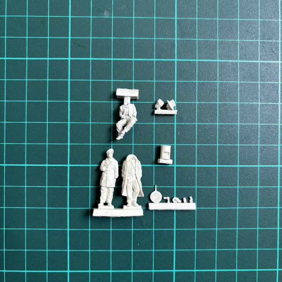 British LRDG Desert Patrol 1/72 Resin Figure Diorama Set - 1/72 resin model view 5