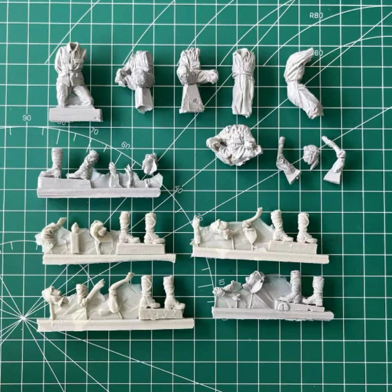 WWII Japanese Tank Crew & Infantry 6-Figure Set 1/35 Resin Kit - 1/35 resin model view 2