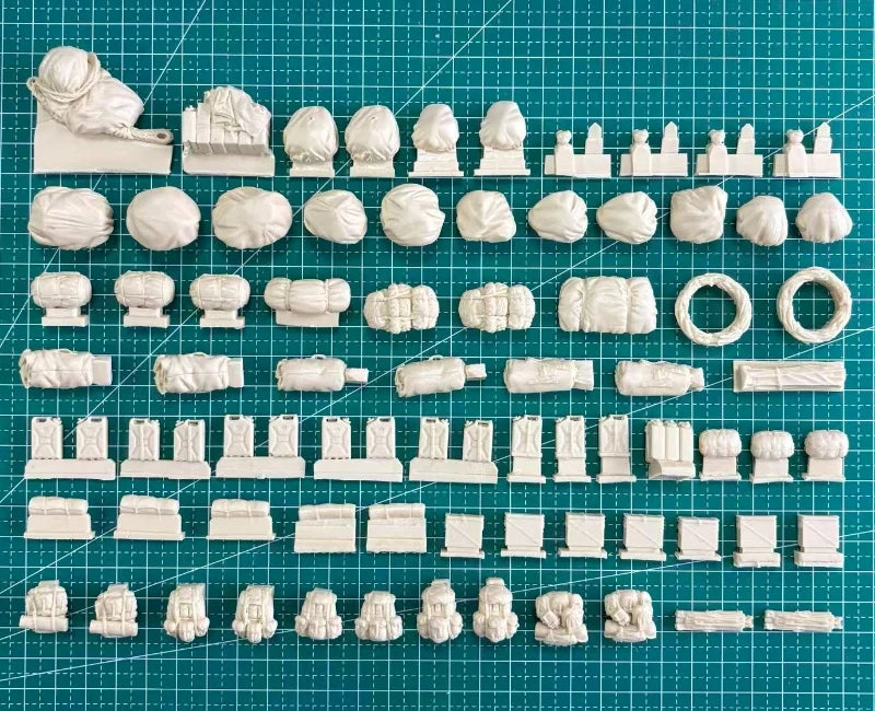 AAVP7A1 Amphibious Armored Vehicle Stowage Set 1/35 Resin Kit - 1/35 resin model view 3