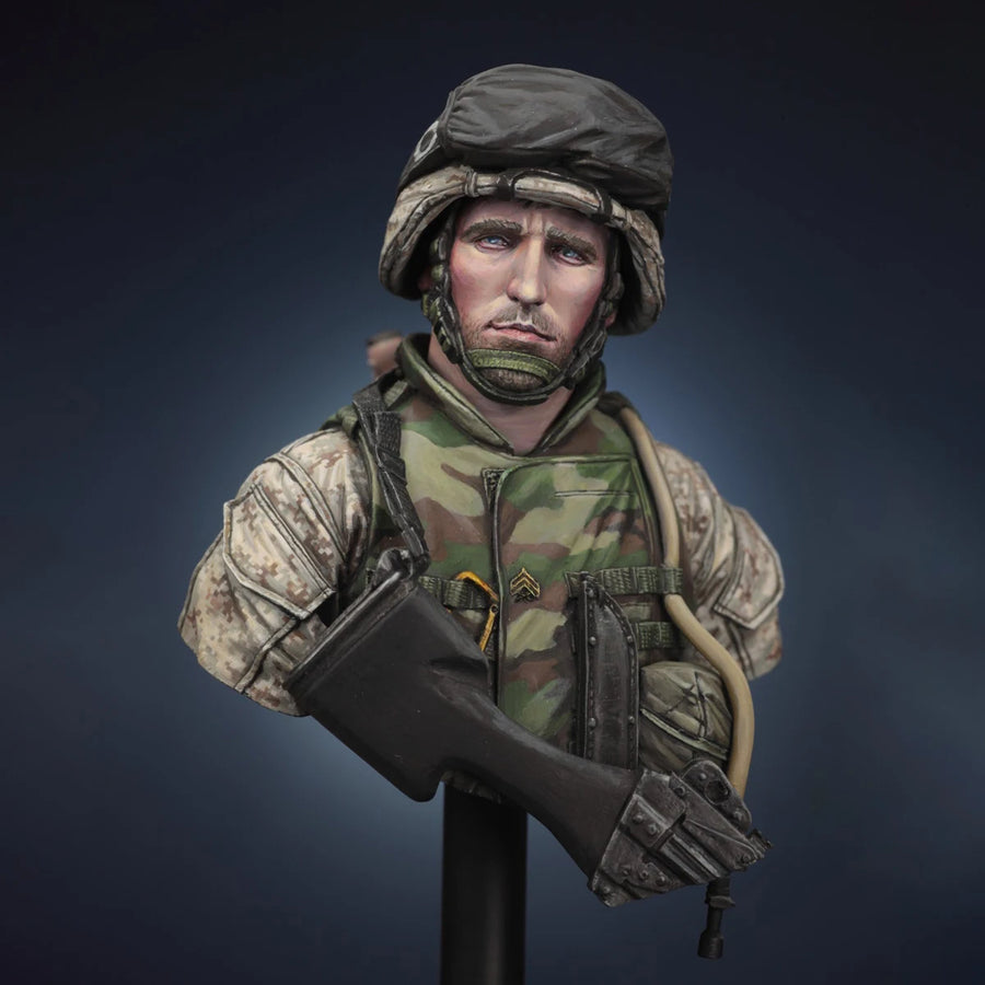 Modern Combat Soldier Resin Bust 1/10 Scale Figure Kit - 1/10 resin model view 3