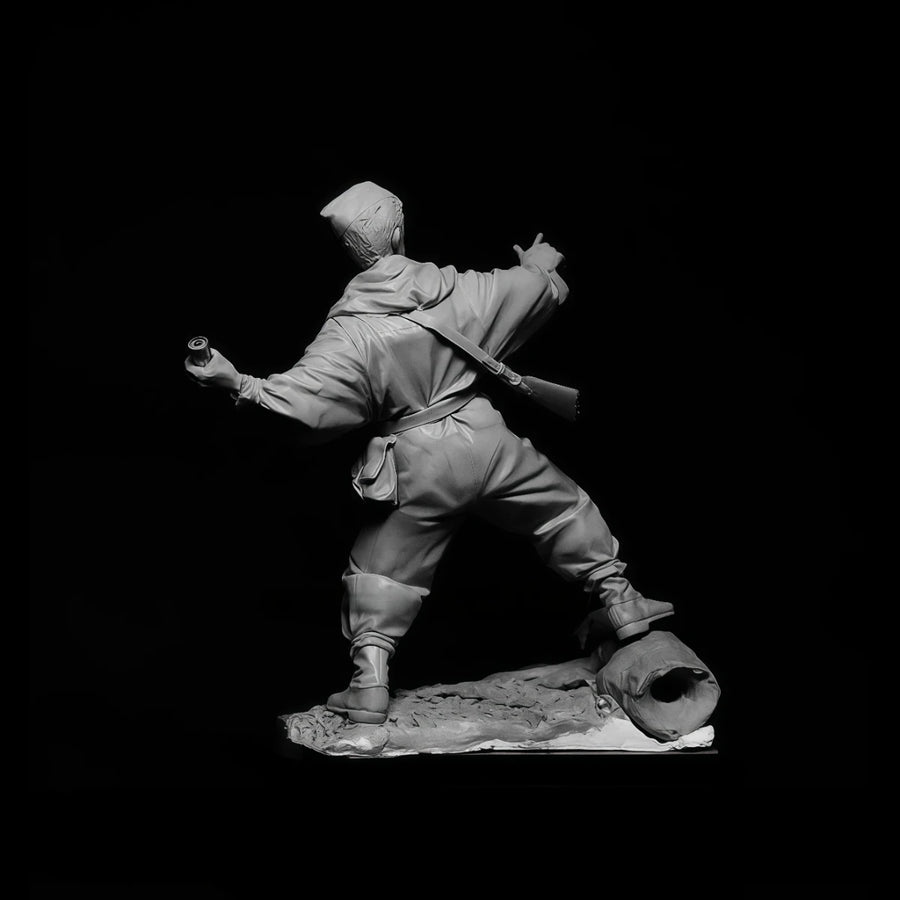 Soviet Red Army Scout 75mm Resin Figure Kit - 75mm resin model view 3