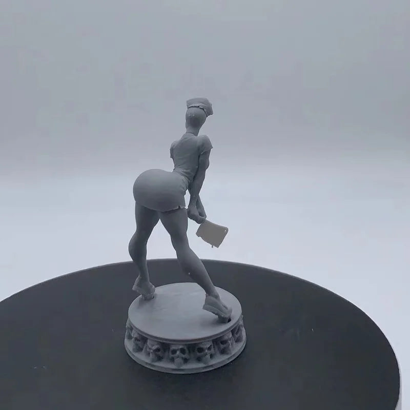 Silent Hill Nurse 1/24 Resin Figure Kit - 1/24 resin model view 3