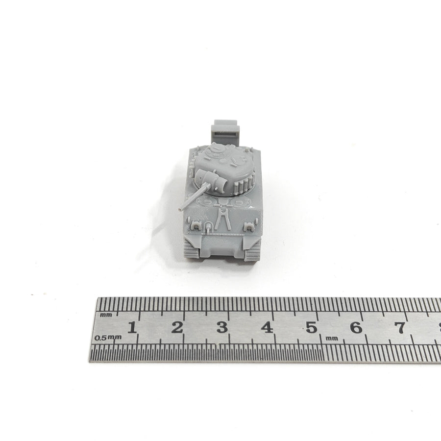 Modern US M4 Sherman Tank 1/144 Resin Model Kit - 1/144 resin model view 3