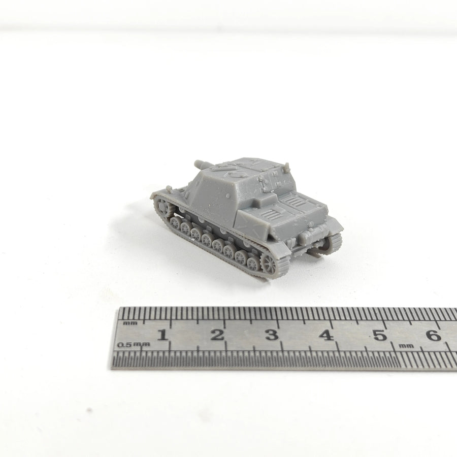 WWII German Sturmpanzer IV 1/144 Scale Resin Model Kit - 1/144 resin model view 4