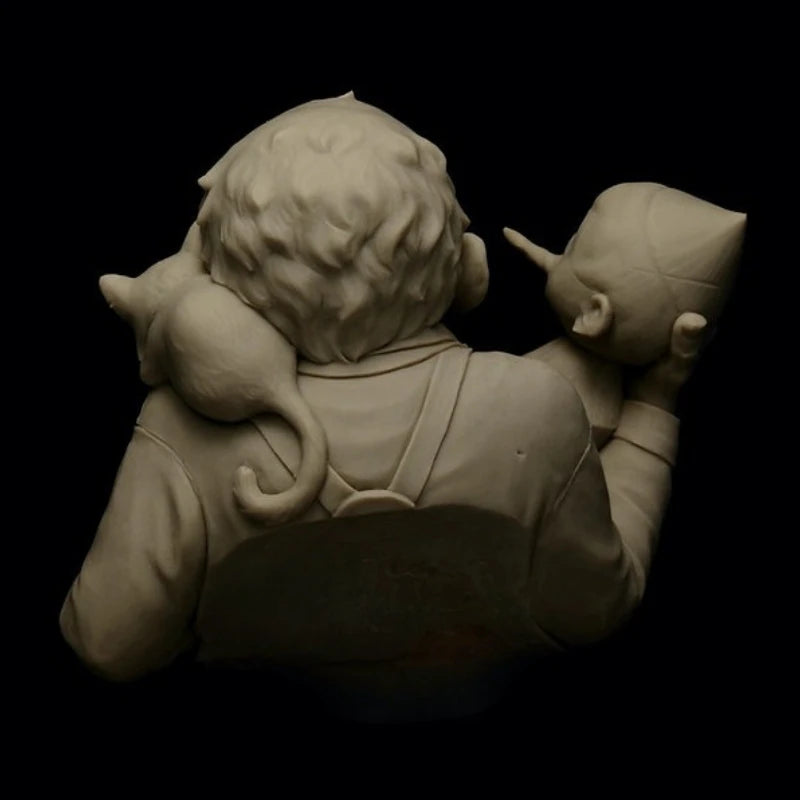 Fantasy Gnome Woodcarver with Cat Companion 1/12 Resin Bust Kit - resin model view 4