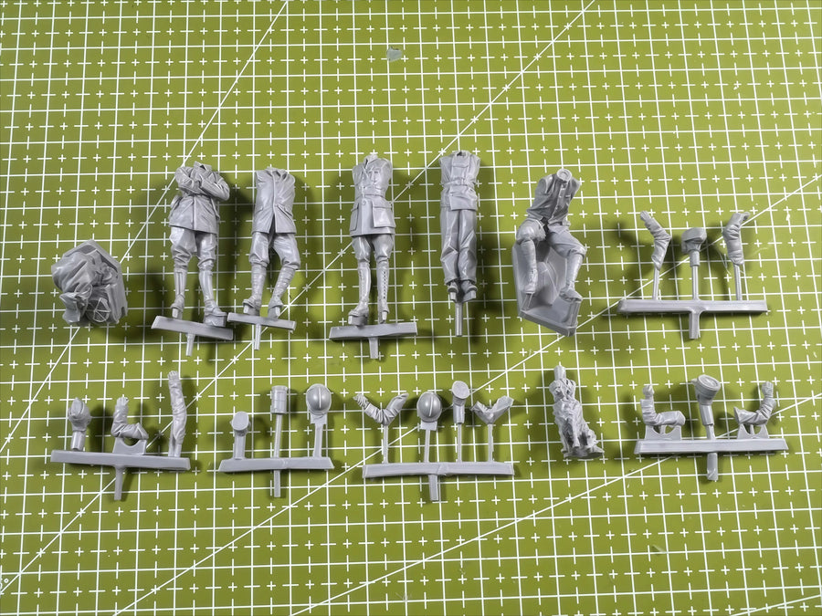WWI German Soldiers Squad 5-Figure Set 1/35 Resin Model Kit - 1/35 resin model view 2