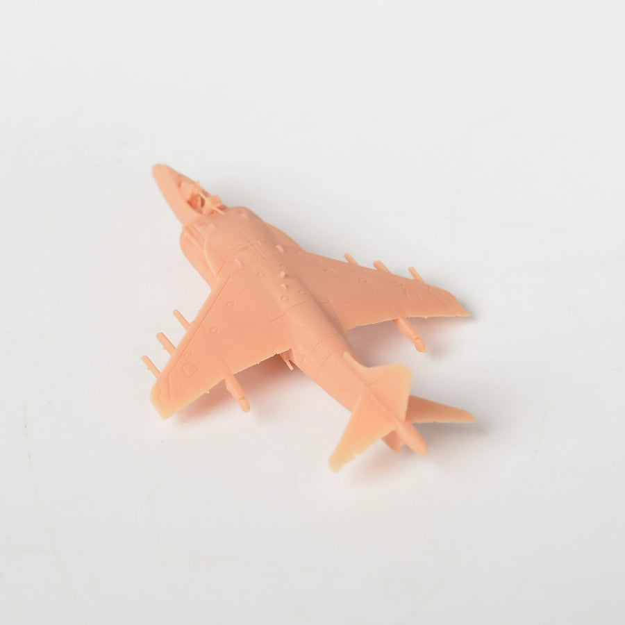 British Harrier GR.Mk7 Jet Fighter 1/100 Resin Model Kit - 1/100 resin model view 4