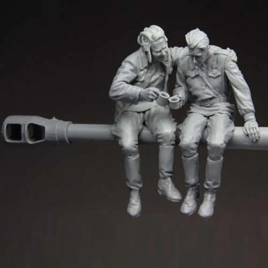 Soviet Red Army Tank Crew 1/35 Resin Figure Diorama Set - 1/35 resin model view 2
