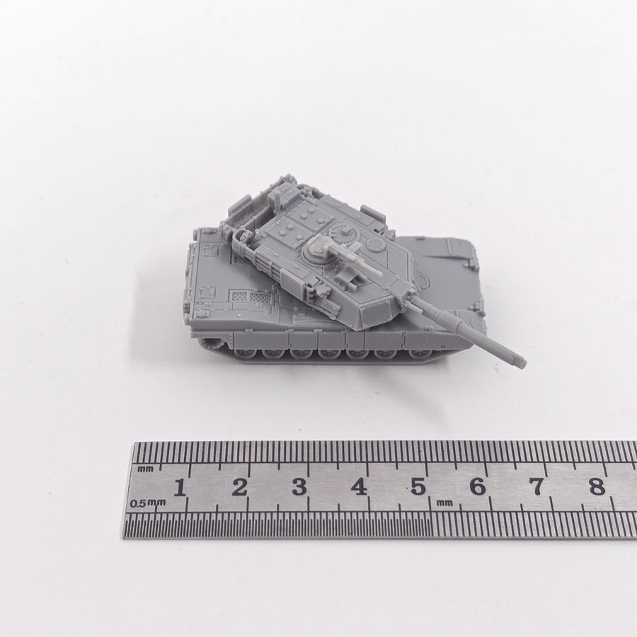 M1A1 AIM Abrams Main Battle Tank 1/144 Scale Resin Model Kit - 1/144 resin model view 3