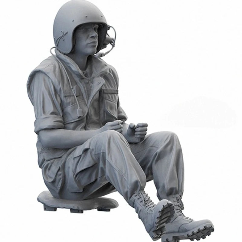 1960s Vietnam War APC Driver 1/16 Resin Figure Kit - 1/16 resin model view 2