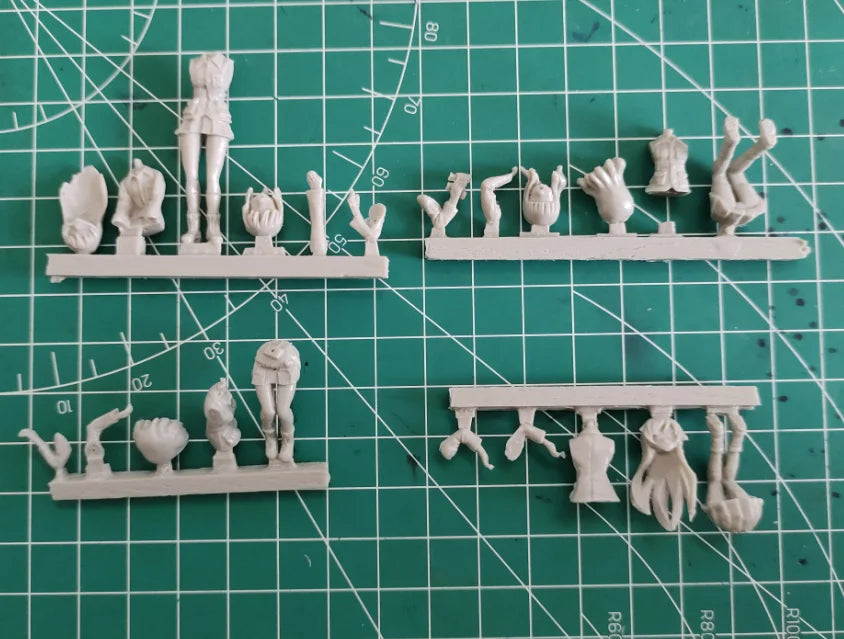 1/35 Resin Anime Tank Crew Figure Kit - 6 Characters Set - 1/35 resin model view 2