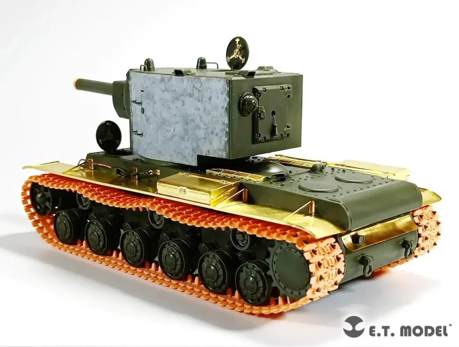 Soviet KV-2 Heavy Tank 1/35 Resin Model Kit - 1/35 resin model view 3