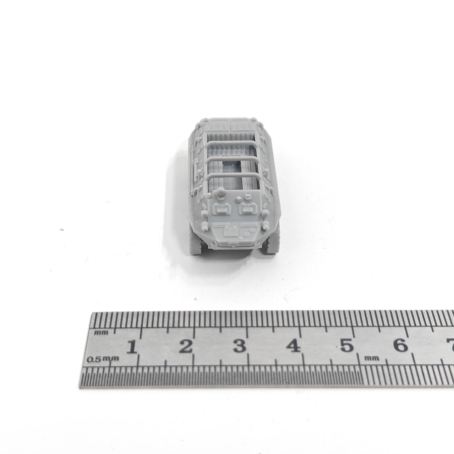 BTR-60 Armored Personnel Carrier 1/144 Scale Resin Model Kit - 1/144 resin model view 4