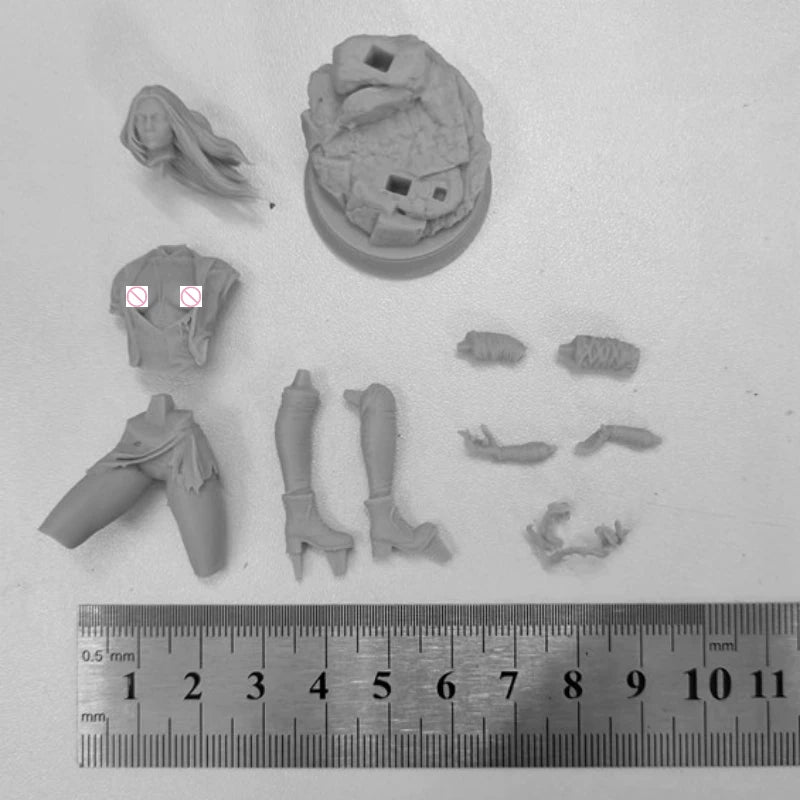 Fantasy Female Warrior with Shield 1/24 Resin Figure Kit - resin model view 4