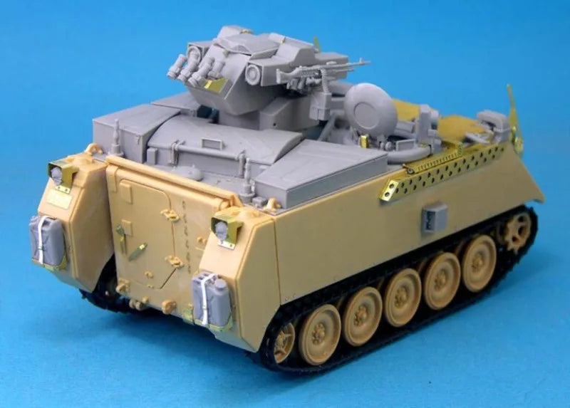 M113 TUA Armored Personnel Carrier 1/35 Resin Model Kit - 1/35 resin model view 2