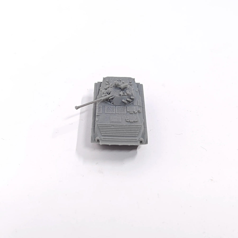 BMP-2 Infantry Fighting Vehicle 1/144 Resin Model Kit - 1/144 resin model view 2