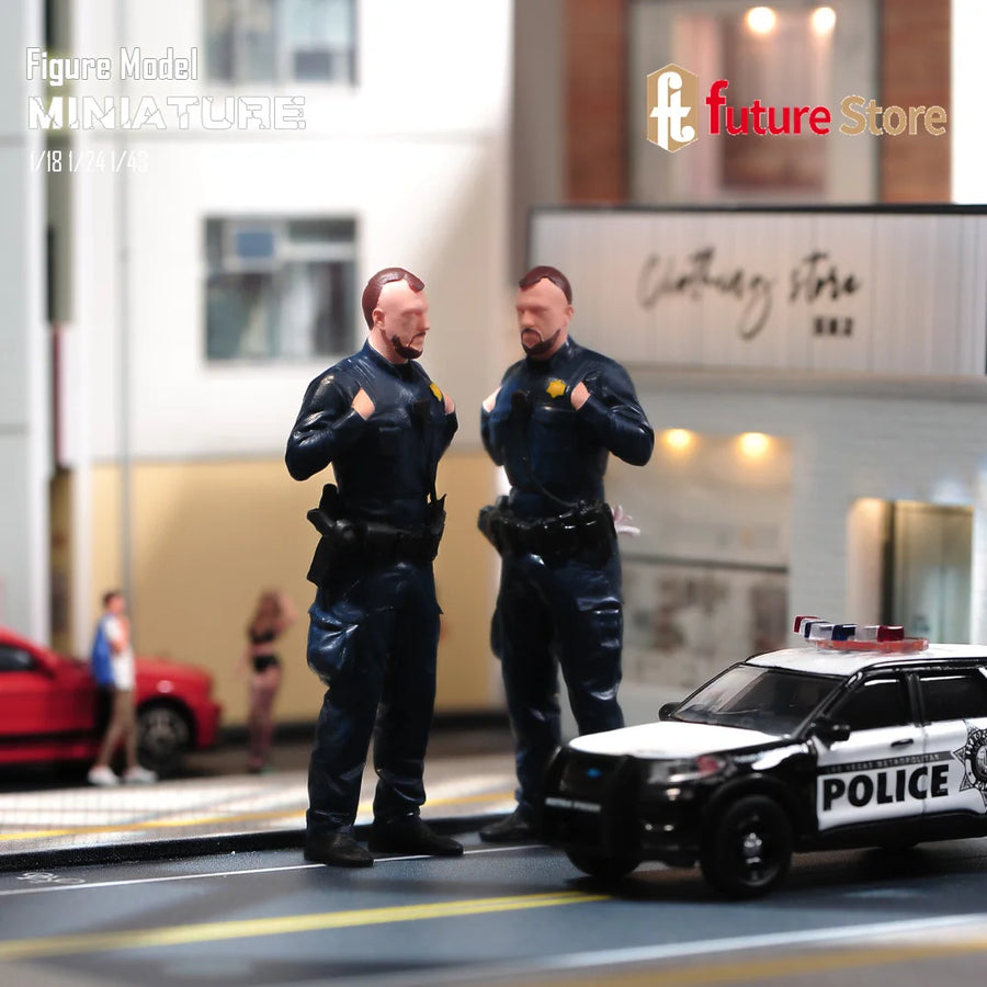 Modern Police Officer with Duty Belt 1/24 Resin Figure Model - 1/24 resin model view 2