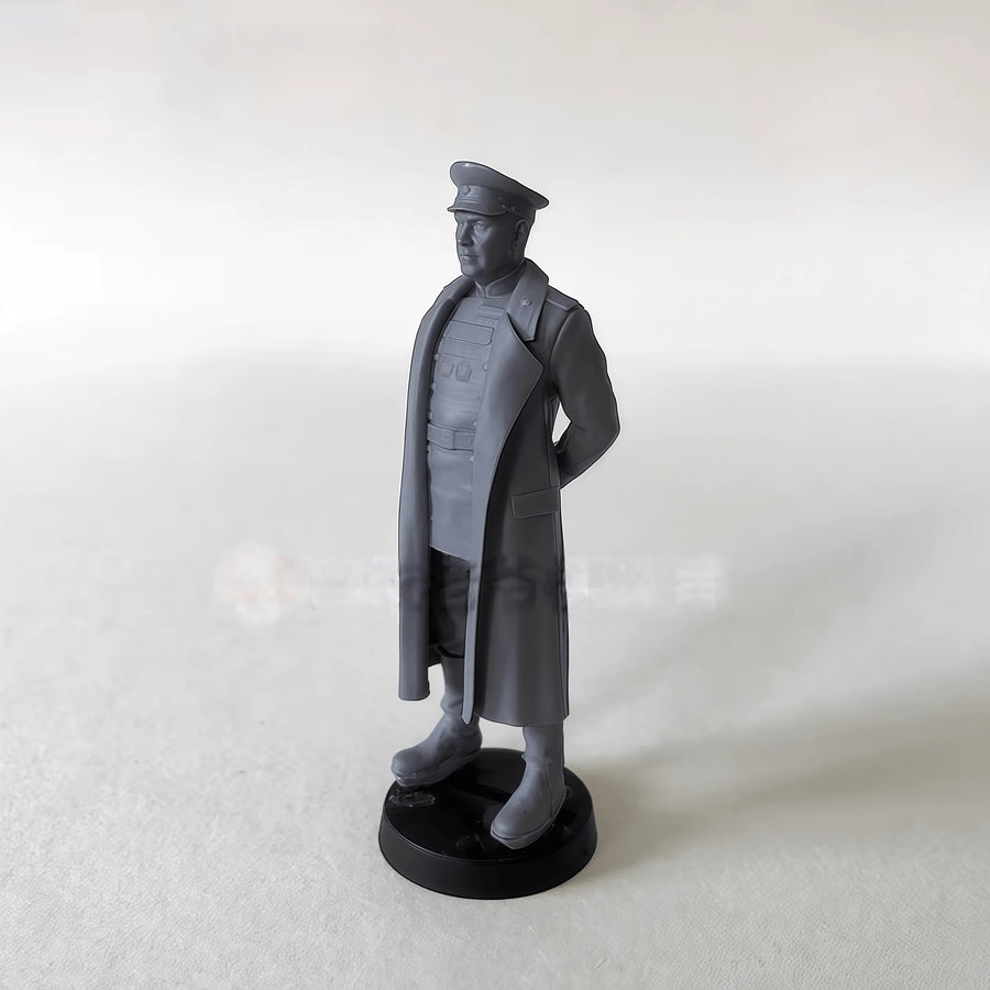 Soviet Marshal with Military Overcoat 1/35 Resin Figure - 1/35 resin model view 2