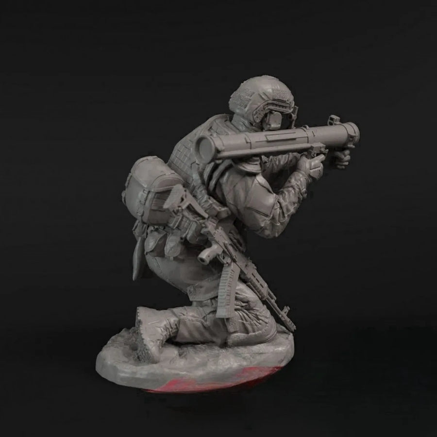 Modern Special Forces Operator with Anti-Tank Launcher and Assault Rifle 1/35 Resin Figure Kit - resin model view 3