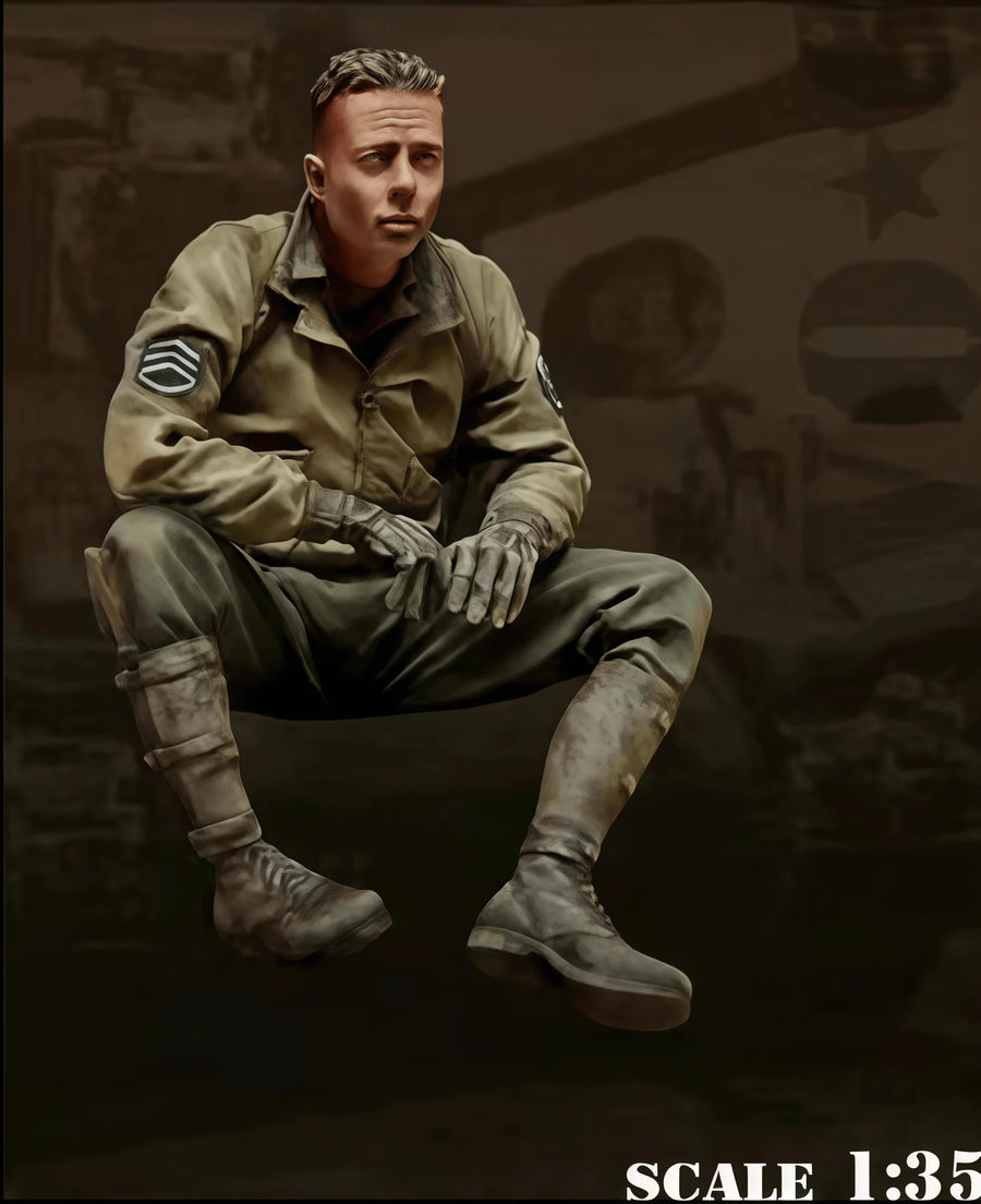 WWII US Tank Commander 1/35 Scale Resin Figure Kit - 1/35 resin model view 2