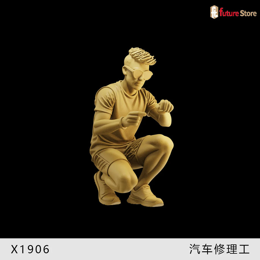 Race Car Driver 1/64 Resin Figure Kit - Vintage Motorsport Character - 1/64 resin model view 5