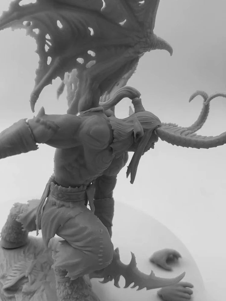 Demon Hunter Warrior with Winged Armor 1/24 Resin Figure Kit - 1/24 resin model view 3