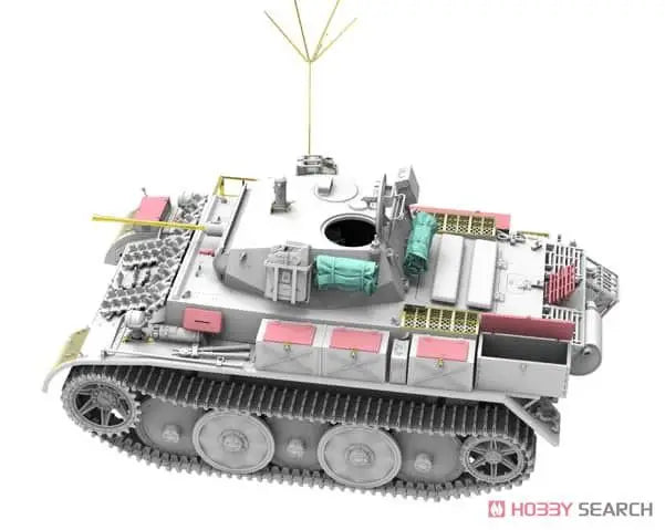 WWII German Pz.Kpfw II Ausf.L Luchs 1/35 Resin Model Kit - 1/35 resin model view 3